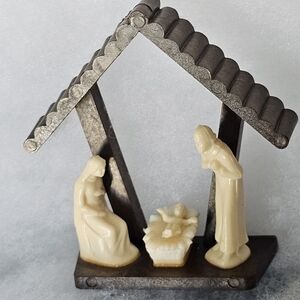 Nativity Figurine Ornament Plastic Mary Joseph Jesus Bethlehem Virgin Christmas